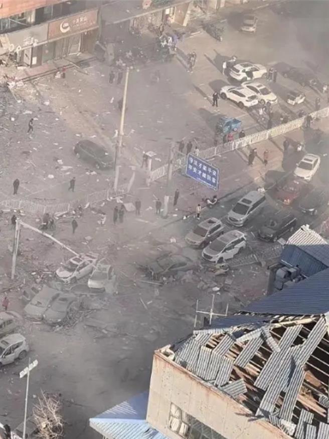 河北廊坊燕郊一社區底商今晨發生爆炸，傷亡情況暫不明。（大皖新聞）