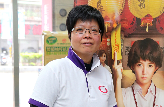 刘柏君分享最近经过行天宫被比中指的灵异经歷，引发热议。（示意图／资料照）