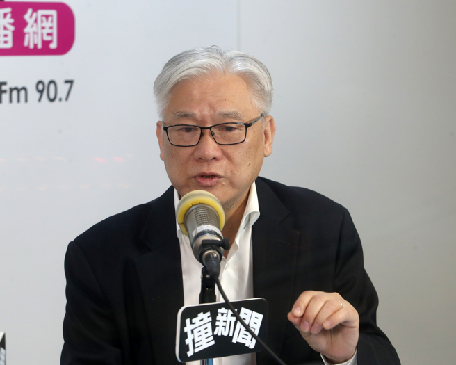 夏立言（圖）13日接受POP撞新聞訪問時表示，他二年去了八次大陸，主要是去看看台商，了解他們的需求，並透露下午又要去重慶。（劉宗龍攝）