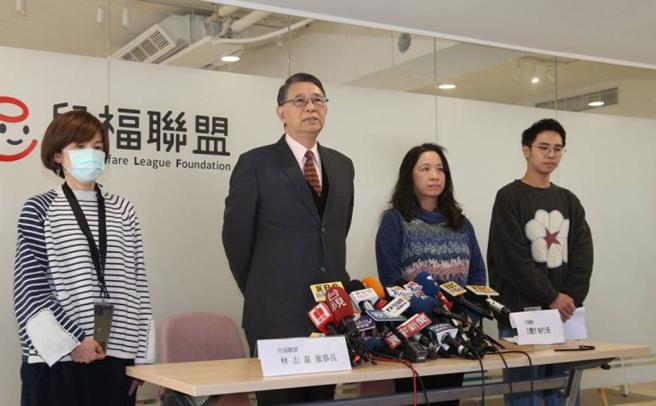 媒體人謝寒冰表示，有網友說兒福聯盟的徵才廣告上，小編薪水都比社工高，根本是系統性壞死。（資料照）