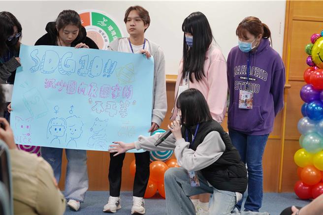 苗栗縣育達科大主辦2024年北區12所大專校院社團策略聯盟「相遇時光  一起環境永續」首場活動。（育達科大提供／謝明俊苗栗傳真）