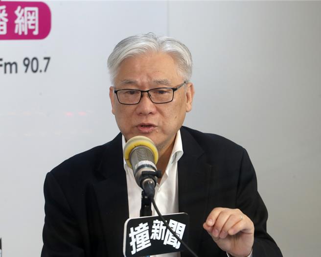 国民党副主席夏立言今接受广播专访时，直言民进党政府把九二共识与一国两制连在一起，影响台湾民眾，这是国民党碰到最大的困难。（刘宗龙摄）