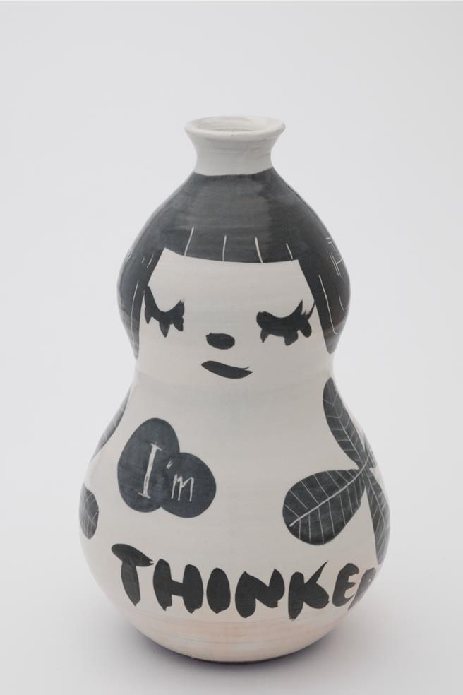 奈良美智《朦胧潮湿的一天》在台10年巡展，第二站澎湖将首次展出其陶器作品。（文化总会提供／李怡芸台北传真）