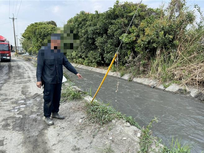 彰化县员林市大饶路281巷圳沟13日发生溺水事件，溺者被救起送医仍宣告不治。（民眾提供／孙英哲彰化传真）