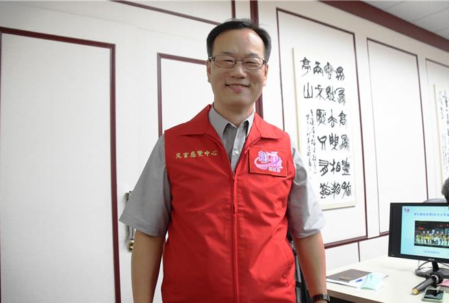 彰化县政府12日宣布经济暨绿能发展处长由彰化县工商发展投资策进会总干事张寒青接任。（彰化政府提供／孙英哲彰化传真）