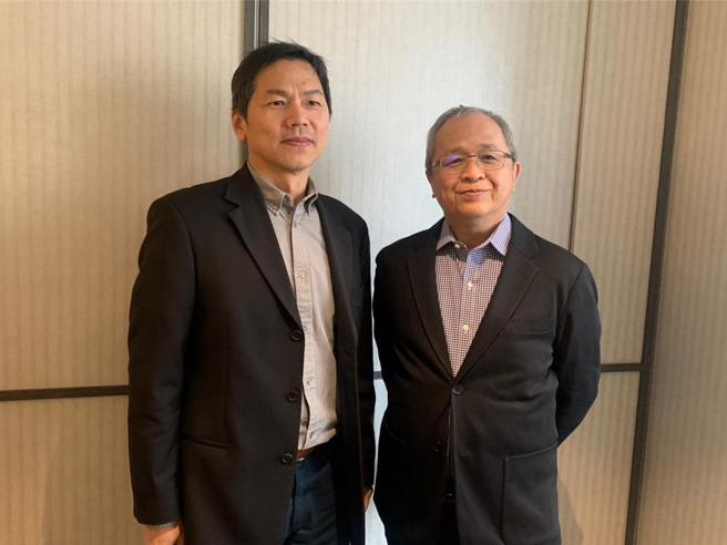 飞捷AI应用布局迈入收成期，图为董事长林大成(右)、总经理徐嘉宏(左)。(陈昱光摄)