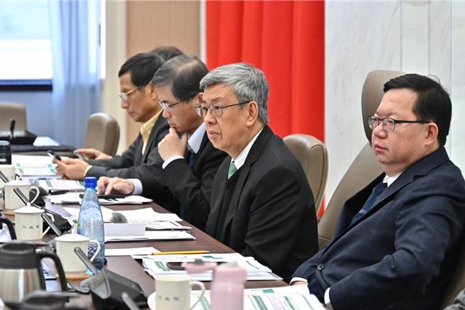 行政院长陈建仁今主持食安会报。（行政院提供）