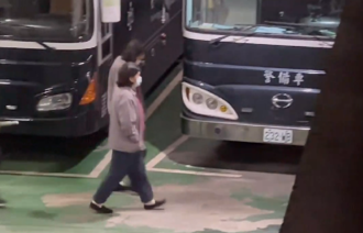 餵童吃餿水！惡保母一早「麻油雞麵線」進補 看守所吃好睡好