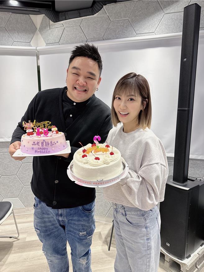 林道远（左）感谢老婆一路以来陪伴与支持。（艺起发光提供）