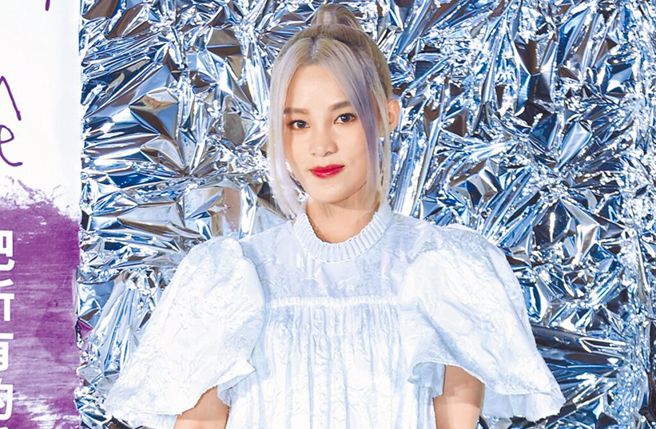 歌手李佳歡。（陳俊吉攝）