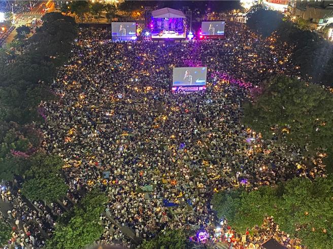 2023年爵士音樂節活動長達10天，共有22場演出，根據市府統計，吸引150萬人次湧入創歷史紀錄。（台中市政府提供／張亦惠台中傳真）