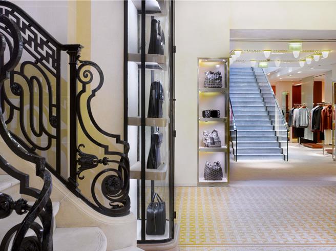 欄杆的雕花也成為設計師創作的一大靈感。（Hermes提供／黃唯淯台北傳真）