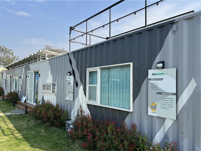 虎科大高鐵校區的太陽能屋。（周麗蘭攝）