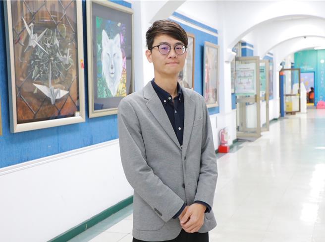 年仅35岁的满歷璋将新任基隆市立殡葬管理所所长，期望能为殡葬所带来新风貌。（基隆市政府提供／徐佑升基隆传真）