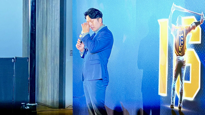 中信兄弟周思齐。（毛琬婷摄）