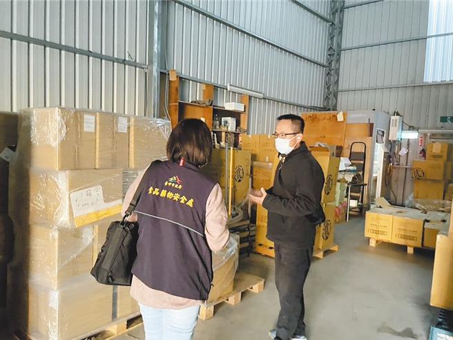 台中市衛生局追查蘇丹紅問題辣椒粉。（台中市衛生局提供／張妍溱台中傳真）