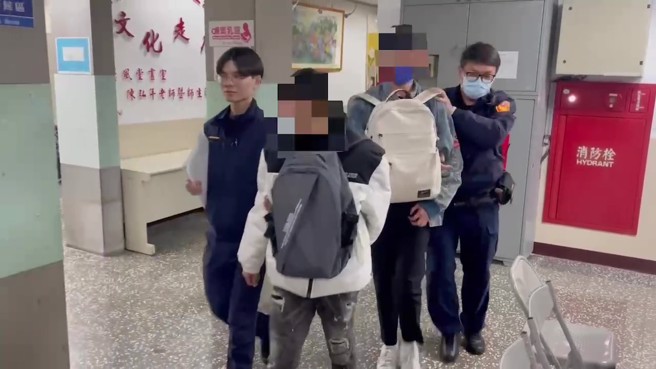 警方便假借要与对方面交120万元与对方相约钓出车手及监控手。（翻摄画面）