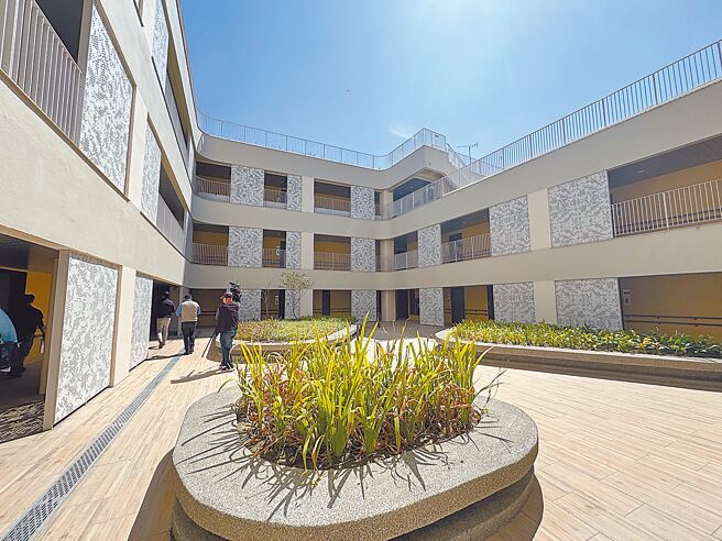 台糖首座銀髮宅去年底完工，目前還在委外招標營運階段。（曹婷婷攝）