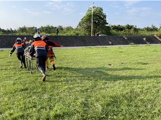 花蓮秀林國中尋根之旅 登奇萊山受傷！空勤吊掛3人送醫