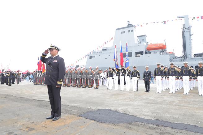 海軍2024年敦睦遠航訓練支隊由磐石軍艦、迪化軍艦及成功軍艦編組而成，今明兩日在基隆港西3、西4碼頭開放民眾登艦參觀。（基隆市政府提供／徐佑昇基隆傳真）