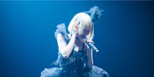 Reol透露逛夜市时还顺便算命。（大鸿艺术BIG ART提供）