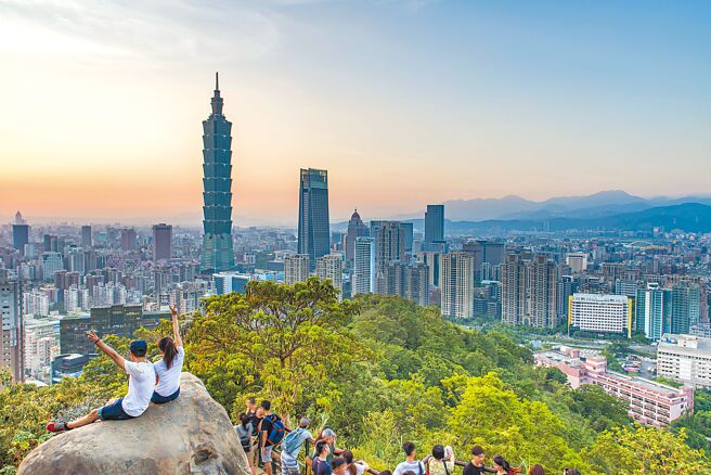 豪宅限贷令影响，台北巿中小坪数精品宅成巿场主流。（北市工务局提供）