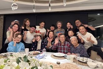 楊繡惠爸慶88歲大壽  驚見2大咖藝人曝交情