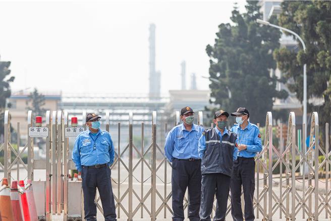 中油表示，目前四輕更新計畫已送至行政院審查，環評及製程基本設計之先期工作均已就緒，待行政院核准即可展開作業。（袁庭堯攝）