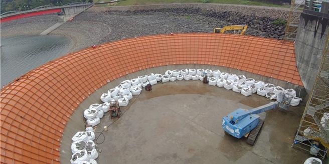 枯水期導致新竹寶山、寶二水庫蓄水量下滑，北水分署表示預估4月氣候有望轉濕。（北水分署提供／邱立雅竹縣傳真）