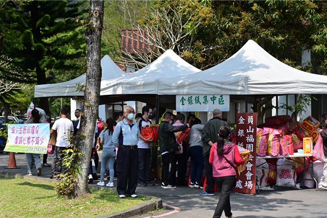 为配合纸钱焚烧减量，福园採取金银纸定点集中、统一回收至焚化炉焚烧。（宜兰县政府提供／吴佩蓉宜兰传真）