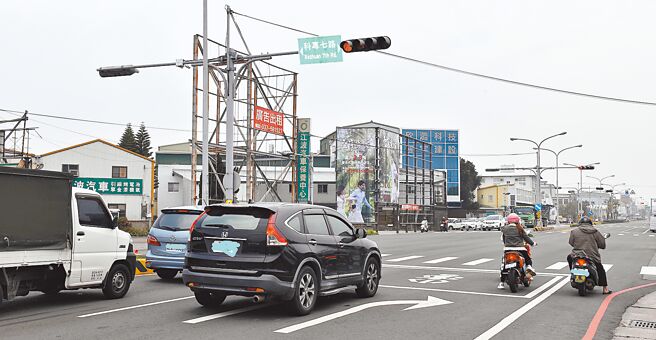 苗栗县府工商处盘点指竹南地区产业园区潜在开发面积约300公顷，主要基地就在竹南镇公义路以西、竹南工业区以北间的土地。（谢明俊摄）