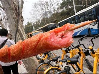 陸大眾零食「澱粉腸」被爆用骨泥製作 銷量未見走衰