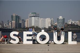 海納百川》是民主峰會還是美式民主自助餐？（沈迺訓）