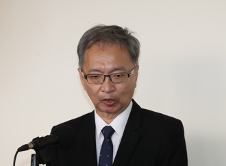 黃暐瀚質疑「退了報告改用宣讀」有意義嗎 拋虐童案6問 