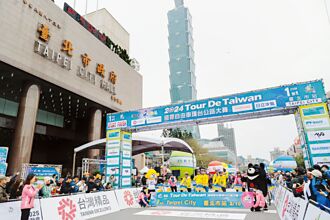 台灣精品吉祥物福熊 現身環台賽