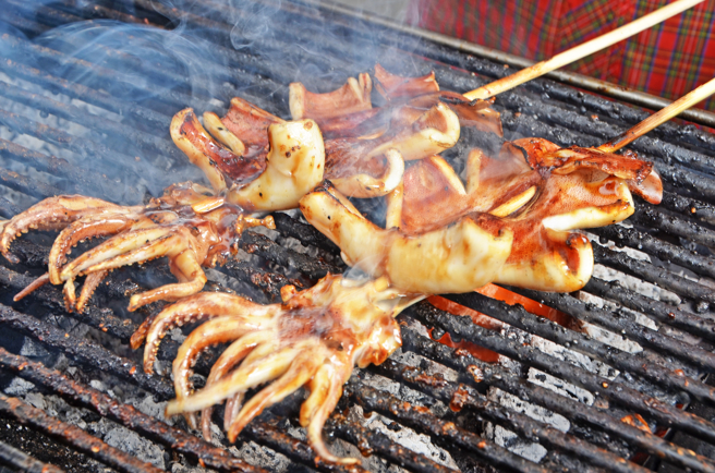 去除內臟的魷魚，是低熱量、低脂肪食物首選。（示意圖，Shutterstock／達志）