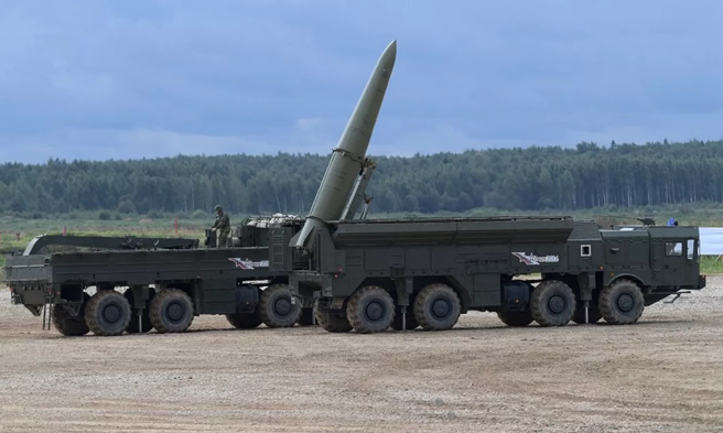 俄軍9K720伊斯坎德爾短程彈道飛彈。（圖／Sputnik News）