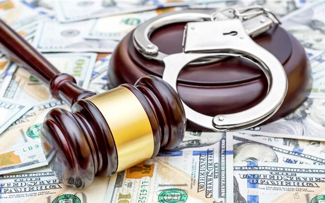 大陸最高人民法院、最高人民檢察院首次將「陰陽合約」明列為逃稅手段。（示意圖／shutterstock）