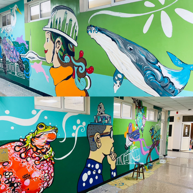 土木系學生在壁畫師許殷豪的帶領下，化身小畫家創作，跨域新體驗，都讓學子感到相當新鮮與難忘。(照片/義守大學提供)
