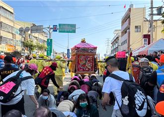 男一看媽祖進香影片就「痛哭流涕」一堆人＋1 信徒解答了