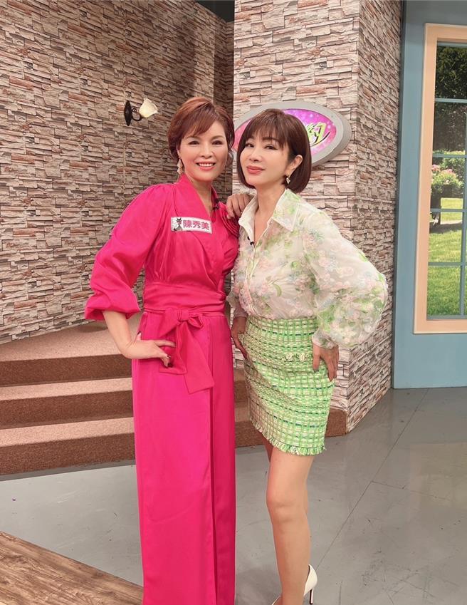 陈秀美（左）受邀上陈美凤的节目。（音圆提供）