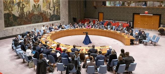 中国大陆常驻联合国代表张军当地时间18日表示，中国不参加任何形式的核军备竞赛，并呼吁国际社会合力推进核裁军与核不扩散进程。（资料照片／联合国新闻网）