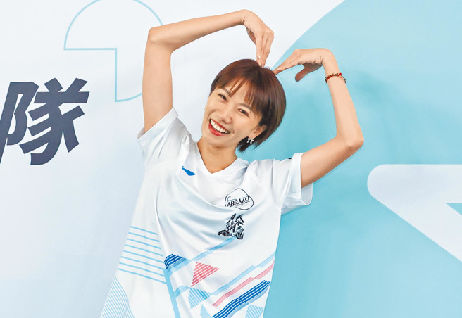 大牙近日与老公阿廖师去度蜜月。（图／中时资料照）