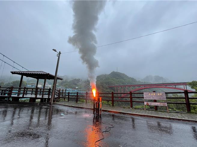 桃園市石門水庫19日上午實施人工增雨作業。（北水分署提供／蔡明亘桃園傳真）