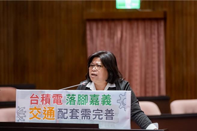 嘉義市立委王美惠今天在在立法院施政總質詢督促中央要建輕軌。（王美惠提供／廖素慧嘉市傳真）