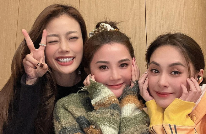 阿Sa、阿嬌、容祖兒三人是彼此多年好友。（圖／q_gill Instagram）