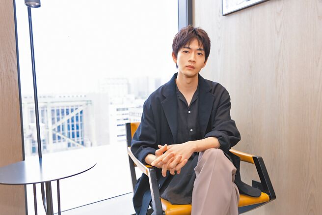 日星松下洸平首次来台，18日接受台湾媒体访问。（COME ON JKSSP提供）