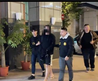 竹聯通緝犯刀捅香港「姜牧師」 警攻堅壓制畫面曝