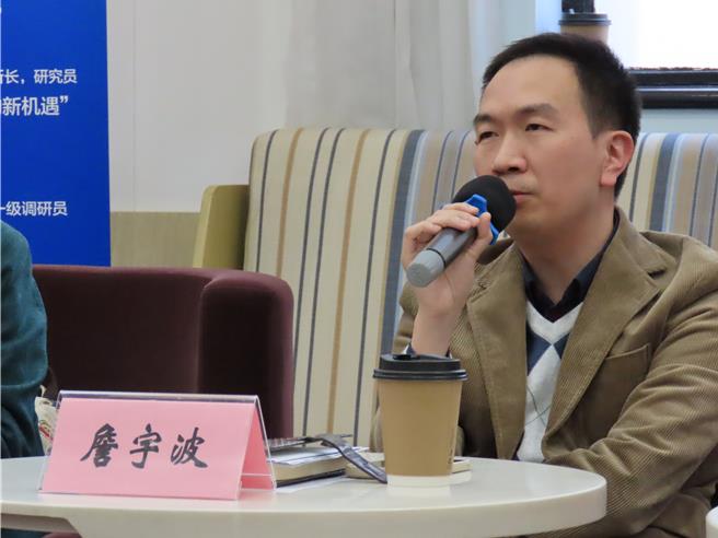 大陆外资流入量减少，上海社科院经济所研究员詹宇波分析，中国经济正处在新旧动能转换的阶段，导致外资面临了对适应中国未来发展战略导向的挑战。（朱绍圣摄）