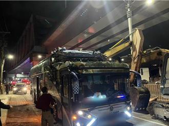 標示不清？高雄遊覽車車禍事發涵洞 1個月前才出事